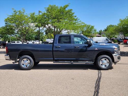 2025 RAM 3500 Tradesman Crew Cab 4x4 8' Box