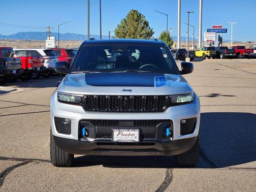 2023 Jeep Grand Cherokee 4xe Trailhawk Carb State Pkg