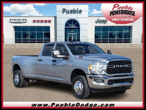 2024 RAM 3500 Tradesman Crew Cab 4x4 8' Box