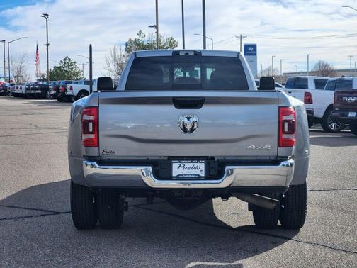 2024 RAM 3500 Tradesman Crew Cab 4x4 8' Box