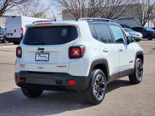 2023 Jeep Renegade Trailhawk