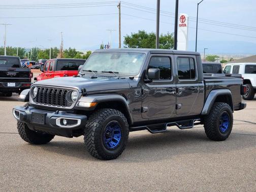 2024 Jeep Gladiator Sport S