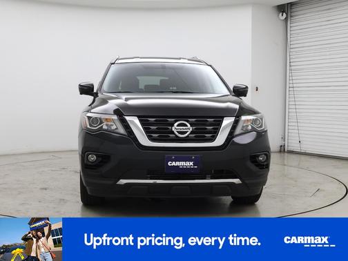 2017 Nissan Pathfinder SL