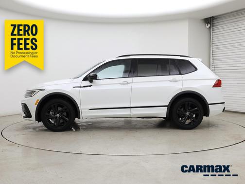 White 2023 Volkswagen Tiguan SE R-Line Black