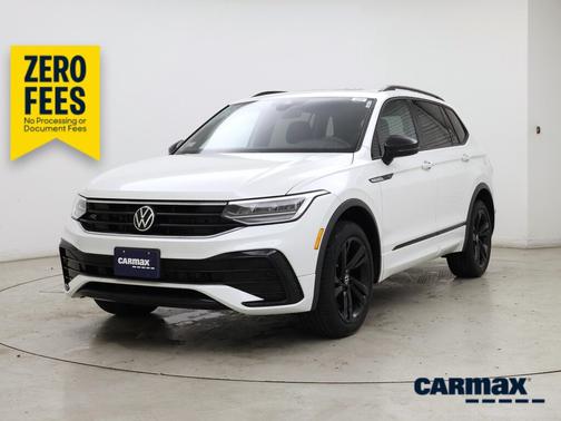 White 2023 Volkswagen Tiguan SE R-Line Black