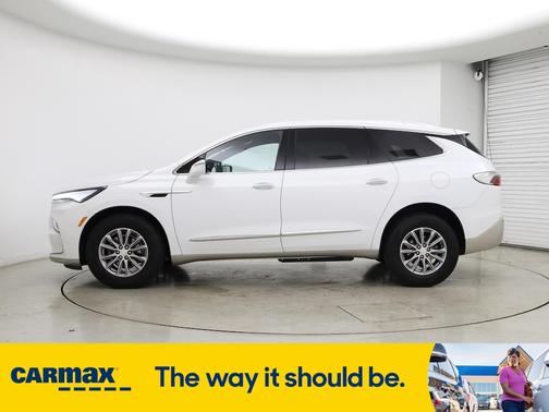 2022 Buick Enclave Essence