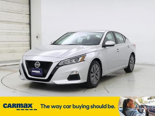 2022 Nissan Altima SV