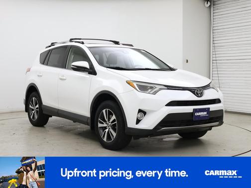White 2018 Toyota RAV4 XLE