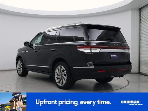 2022 Lincoln Navigator Standard