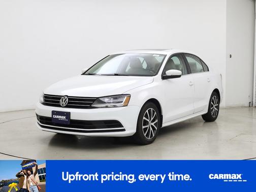 White 2017 Volkswagen Jetta SE