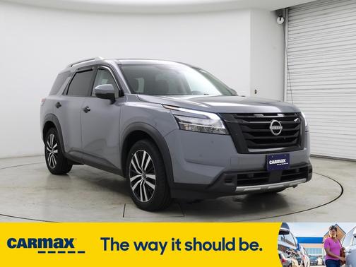2023 Nissan Pathfinder Platinum