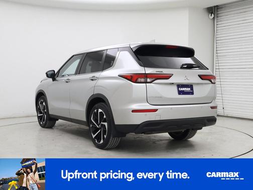 2022 Mitsubishi Outlander ES