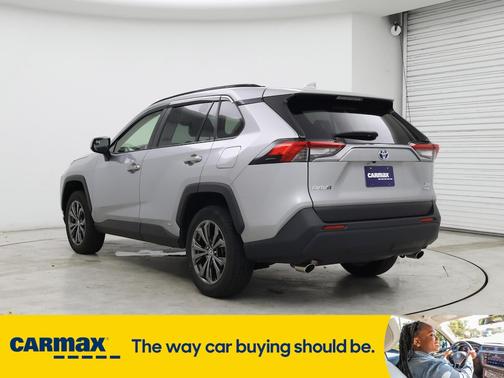 2022 Toyota RAV4 Hybrid XLE Premium