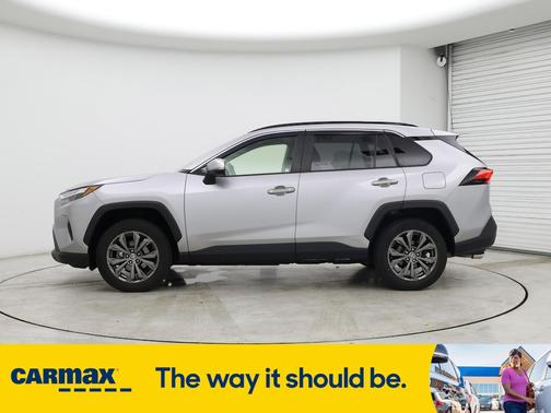 2022 Toyota RAV4 Hybrid XLE Premium