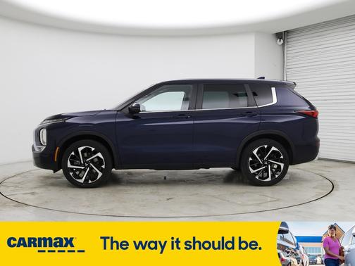 2023 Mitsubishi Outlander SE