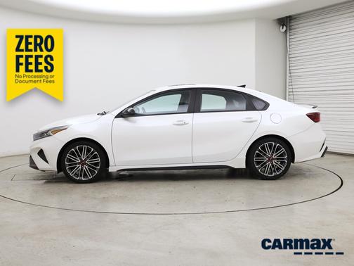 White 2022 Kia Forte GT