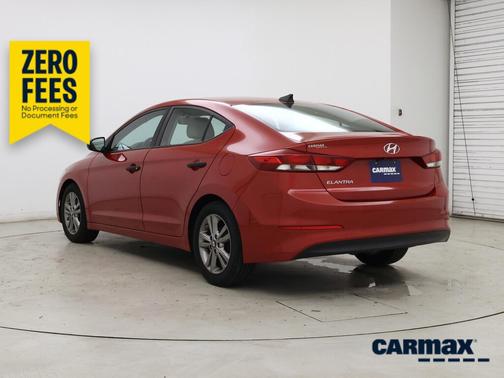 Red 2017 Hyundai ELANTRA SE