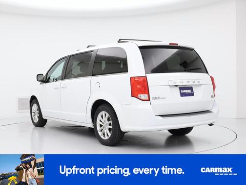 White 2018 Dodge Grand Caravan SXT
