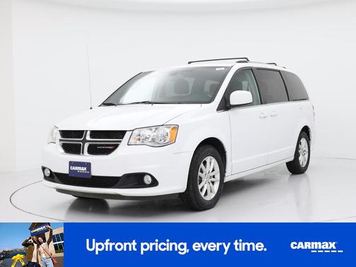 White 2018 Dodge Grand Caravan SXT