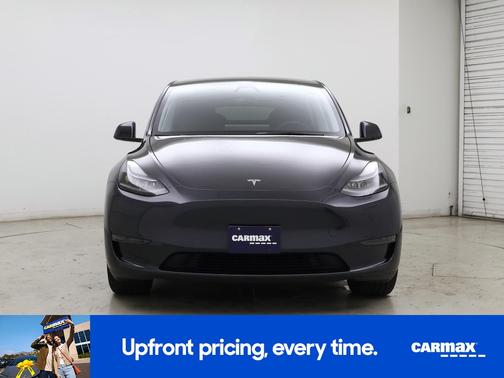 Gray 2025 Tesla Model Y Long Range