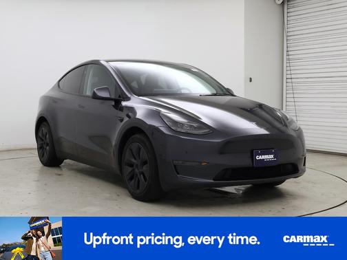 Gray 2025 Tesla Model Y Long Range