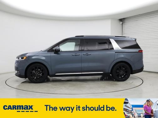 2022 Kia Carnival SX