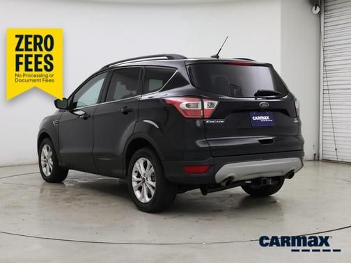 Black 2017 Ford Escape SE