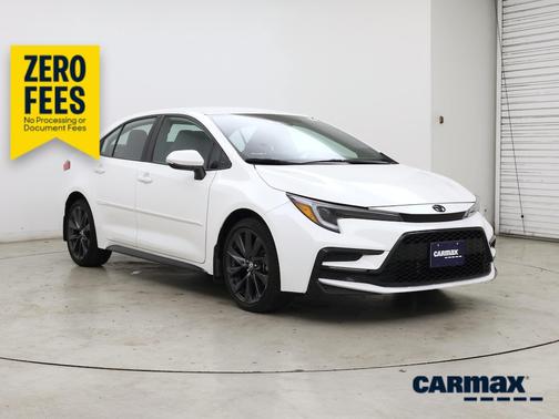 White 2024 Toyota Corolla SE