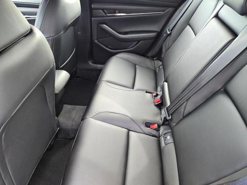 2025 Mazda Mazda3 FWD w/Preferred Package