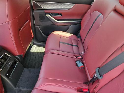 2025 Mazda CX-70 PHEV Premium Plus Package
