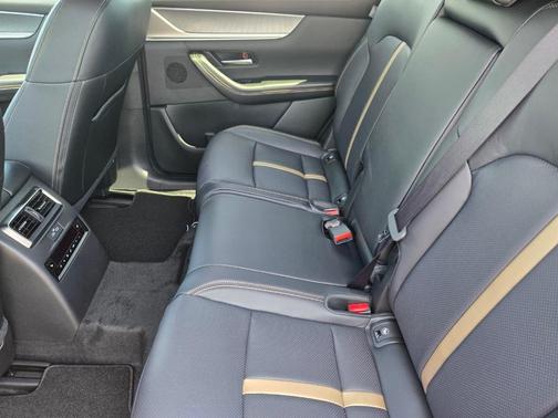 2025 Mazda CX-70 PHEV Premium Plus Package