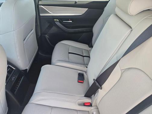 2025 Mazda CX-90 PHEV Preferred Package