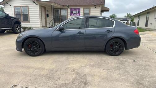 2011 INFINITI G37 Journey