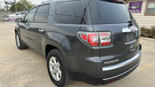 2013 GMC Acadia SLE-2