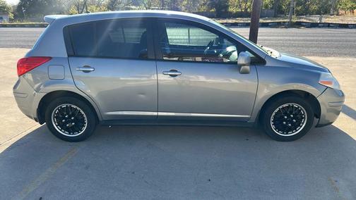 2012 Nissan Versa 1.8 S