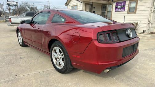 2014 Ford Mustang V6