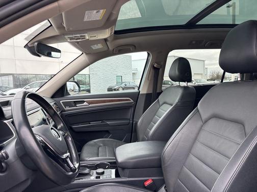 2019 Volkswagen Atlas 3.6L SEL Premium