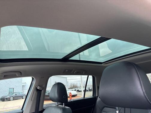 2019 Volkswagen Atlas 3.6L SEL Premium