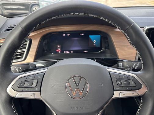 2024 Volkswagen Atlas 2.0T SE
