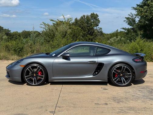 2025 Porsche 718 Cayman S