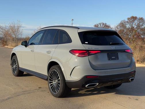 2026 Mercedes-Benz GLC 300 4MATIC