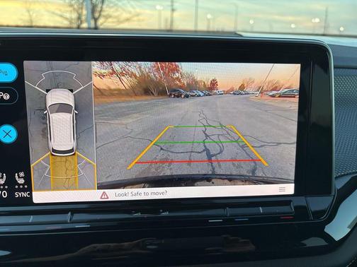 2026 Volkswagen Atlas Cross Sport 2.0T SEL Premium