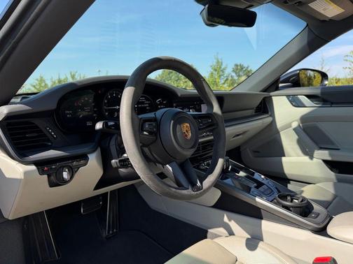 2020 Porsche 911 Carrera S