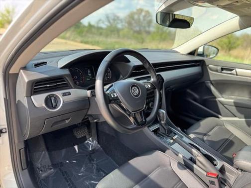 2020 Volkswagen Passat 2.0T SE