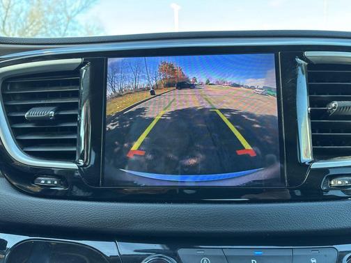 2018 Chrysler Pacifica Touring-L