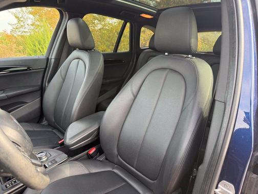 Blue Metallic 2017 BMW X1 sDrive28i