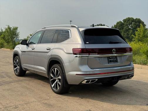 2024 Volkswagen Atlas 2.0T SEL Premium R-Line 4MOTION