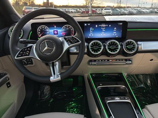 2026 Mercedes-Benz GLB 250 4MATIC