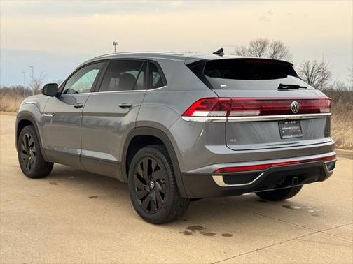 2025 Volkswagen Atlas Cross Sport 2.0T SE w/Technology 4MOTION