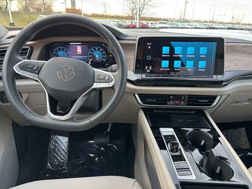 2026 Volkswagen Atlas 2.0T SE w/Technology 4MOTION